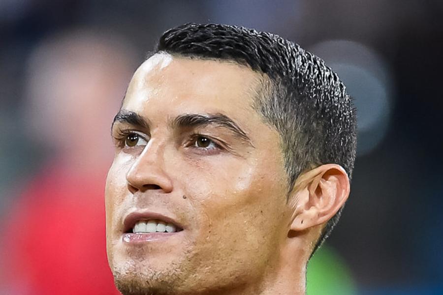 호날두 MBTI 분석 — 골 넣고 세레모니하는 이유 ㅋㅋ